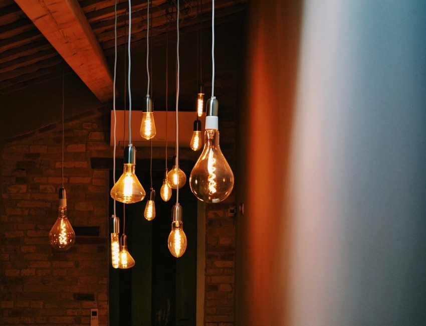 Conheça 10 formas de economizar energia em seu Condomínio