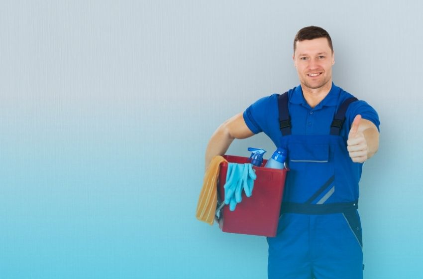 Dia do Zelador: quais os direitos do zelador que mora no condomínio?