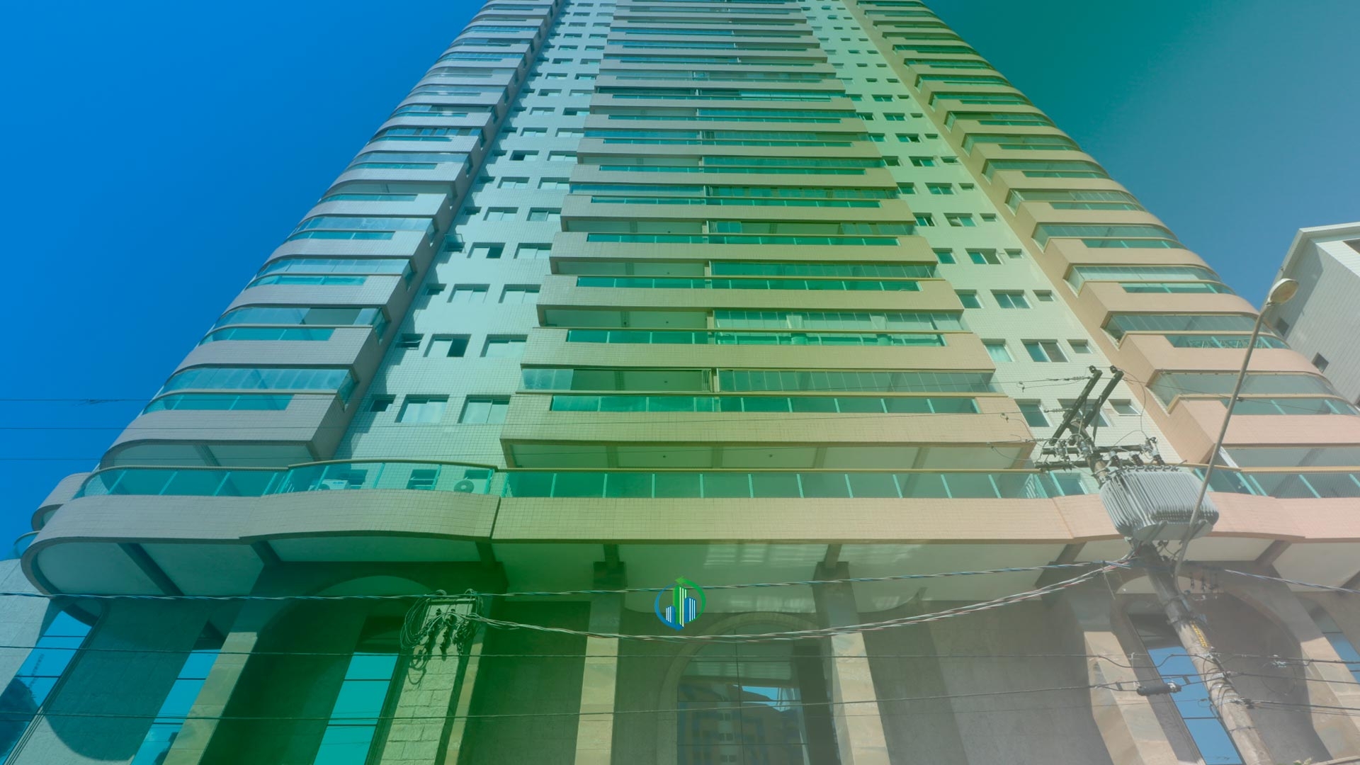 O que pode ter causado o dano em prédio evacuado na Praia Grande